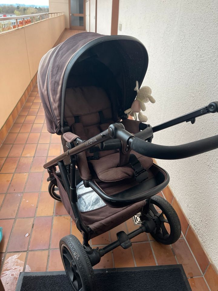 Kinderwagen Moon Nuova buggyaufsatz u wanne in Wörth am Rhein