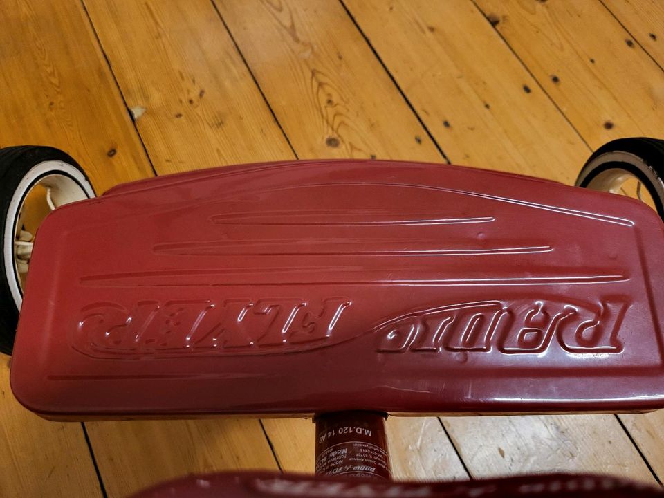 Vintage Dreirad Radio Flyer mit leichter  originaler Patin in Solingen