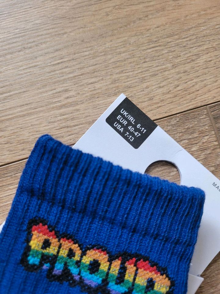 Socken tennissocken blau proud 40-47 lgbtq in Velbert