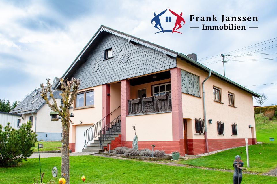 Freistehendes Ferienhaus / Wohnhaus mit einmaliger Aussicht in Blankenheim - PROVISIONSFREI in Blankenheim