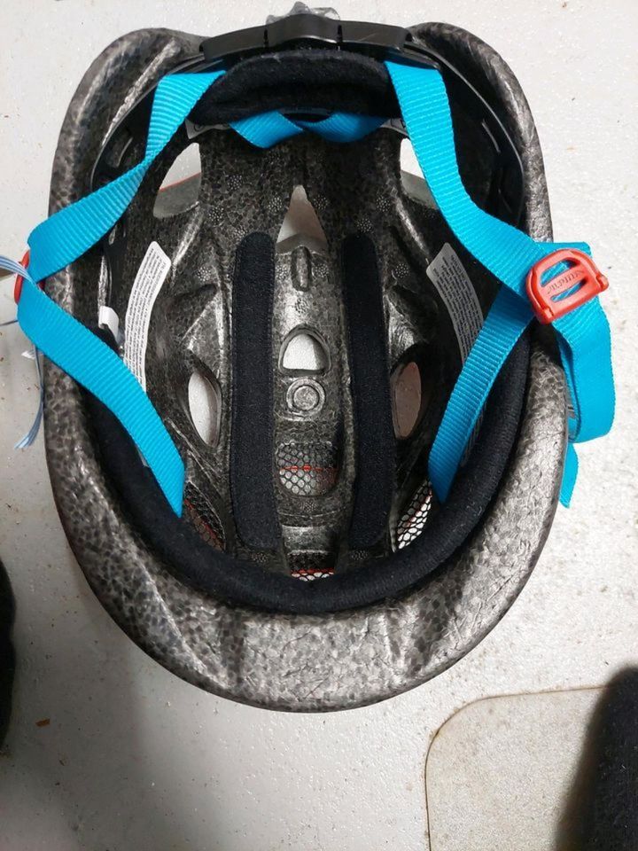 Kinder Fahrradhelm von Apilna, Feuerwehr in Kaltenkirchen