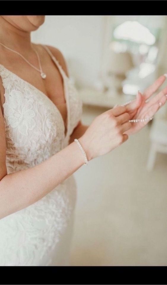 Brautkleid Ivory mit langer Schleppe in Garbsen