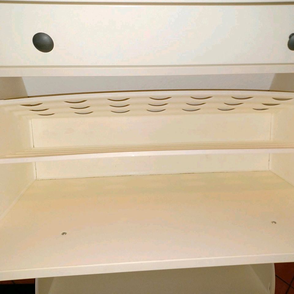 Ikea hemnes Schuhschrank weiß und Garderobe Hutablage in Heide