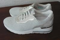 Waldläufer Damen Sneaker weiß, silber Leder Mesh NP 99,95€- 38,5 Nordrhein-Westfalen - Herten Vorschau