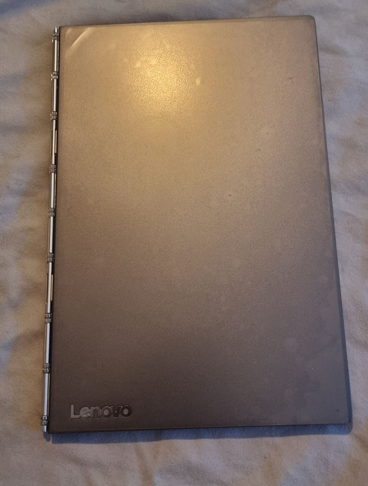 Lenovo Yoga Book Android tablet in Nieder-Olm