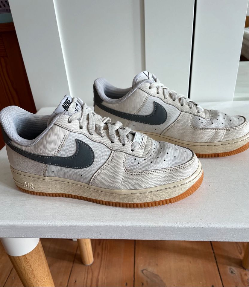 Nike Air Force 1 Gr. 38,5 in Berlin