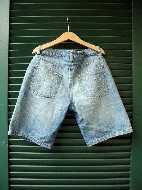 NEXT - süße Jeans-Shorts mit Strickerei, Gr. 140 (10 Jahre) in München