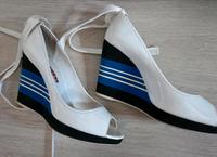 Prada peeptoe Pumps weiß 37-38 wie neu Hessen - Darmstadt Vorschau