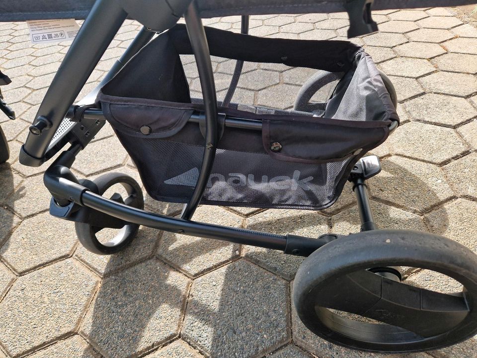 Hauck Pacific 4 Kombi - Kinderwagen schwarz / grau in Dillenburg