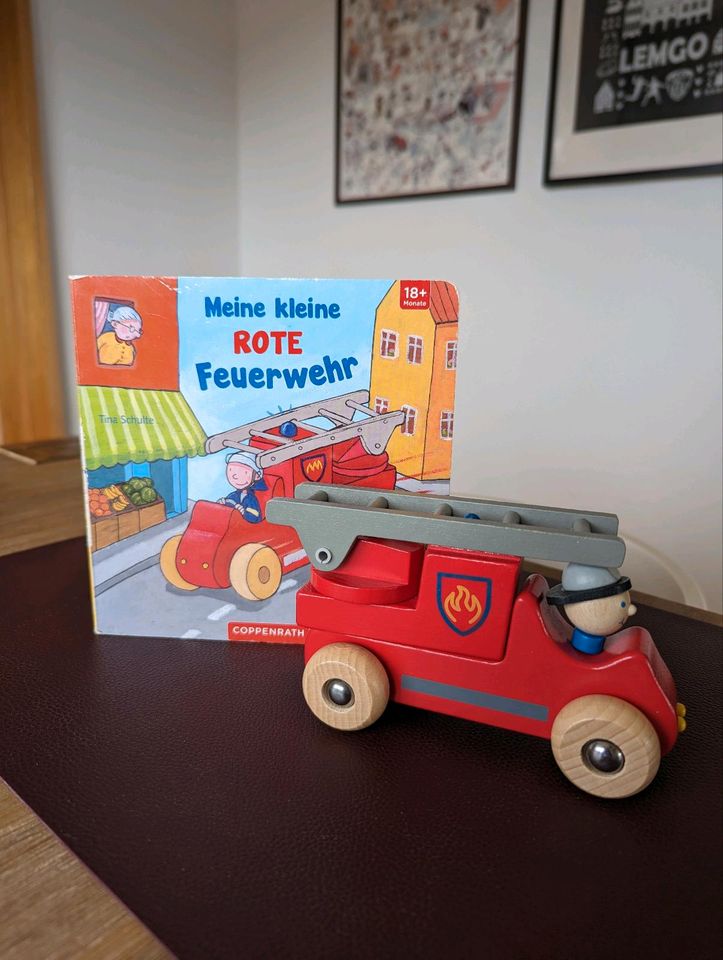 Buch + Holzauto Set "Meine kleine Feuerwehr" in Gerolzhofen