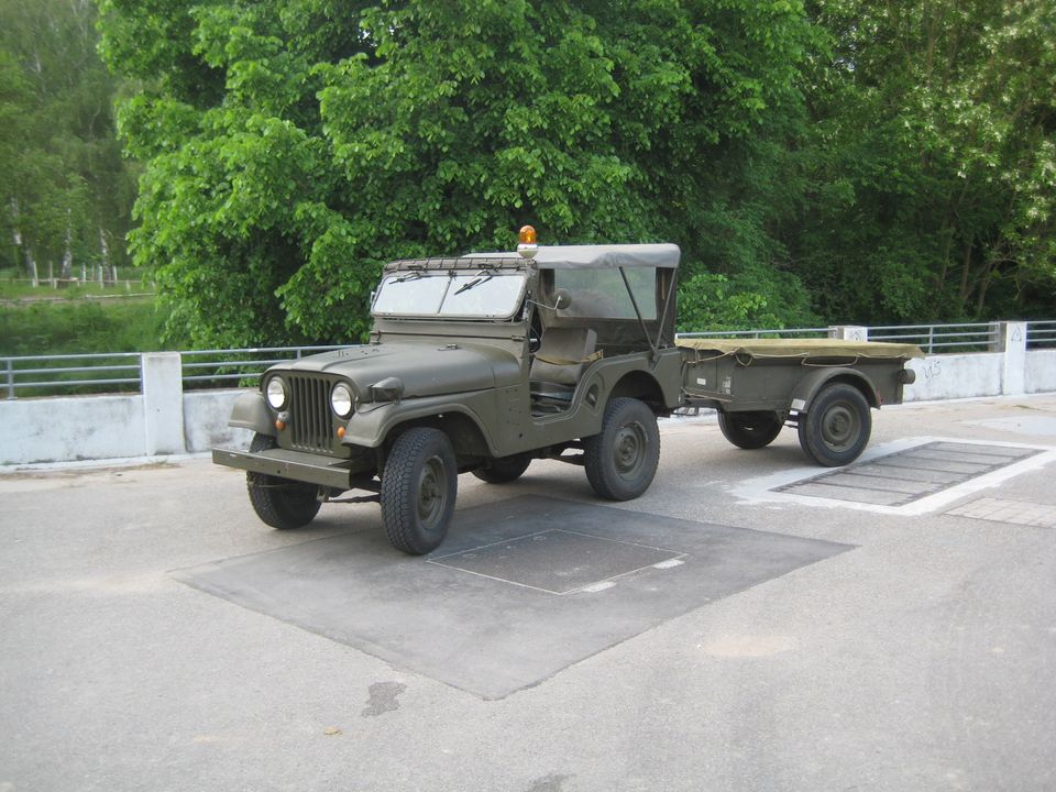 Kaiser Jeep CJ-5 Army Armee Willys Oldtimer schöner Zustand m TÜV in Neckarsulm