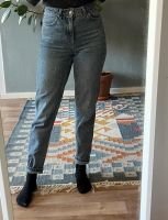 Blaue Mom jeans High waist Hose denim Pants XS 25/32 Friedrichshain-Kreuzberg - Friedrichshain Vorschau