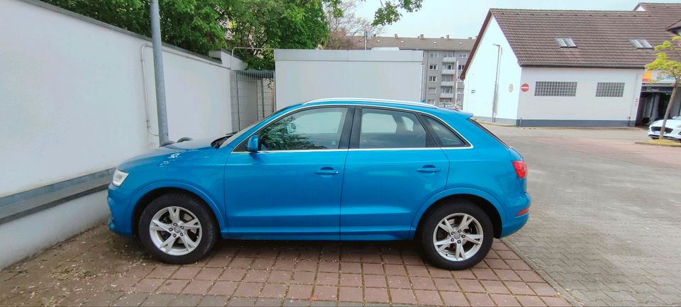 Audi Q3 2.0 TDI sport LED NAVI SITZHEIZ in Freiburg im Breisgau