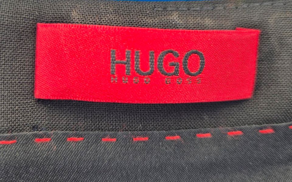 Hugo Boss Kleid schwarz Kadasi Grösse 40 in Blaichach