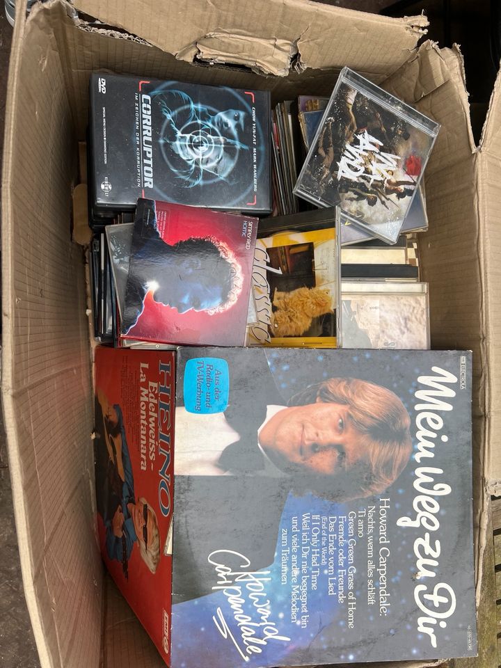 Dvds mit cds und Schallplatte in Wagenhoff