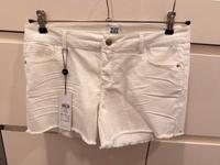 Vero Moda Shorts, neu , Größe 31 Niedersachsen - Luhden Vorschau