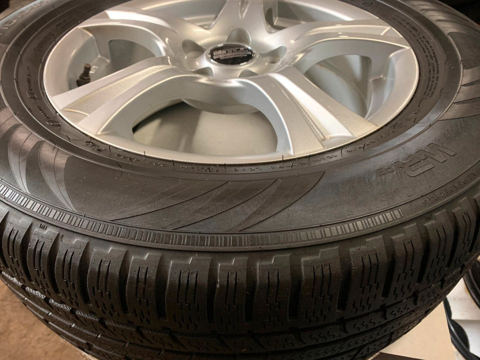 Winterräder Alu Ford 7jx16 ET48 5x108 235/60R16 Focus,Mondeo,Kuga in Püttlingen