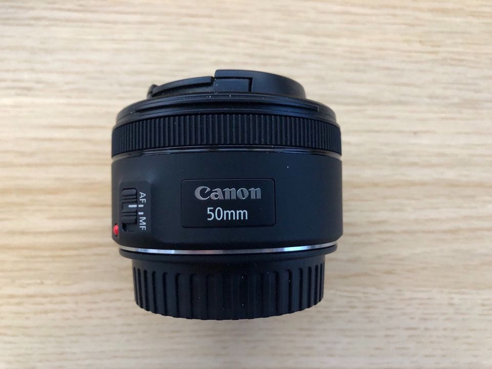 Canon EOS 1300D mit viel Zubehör in Bergisch Gladbach