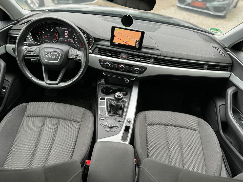 Audi A4 Lim. 2.0 TDI /Navi/Xenon in München
