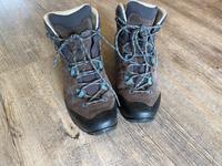 Lowa Wanderstiefel Gr. 39,5 Niedersachsen - Kneitlingen Vorschau