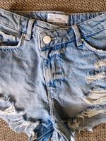Bershka Jeansshorts Jeans Hose wie neu 34 Berlin - Tempelhof Vorschau
