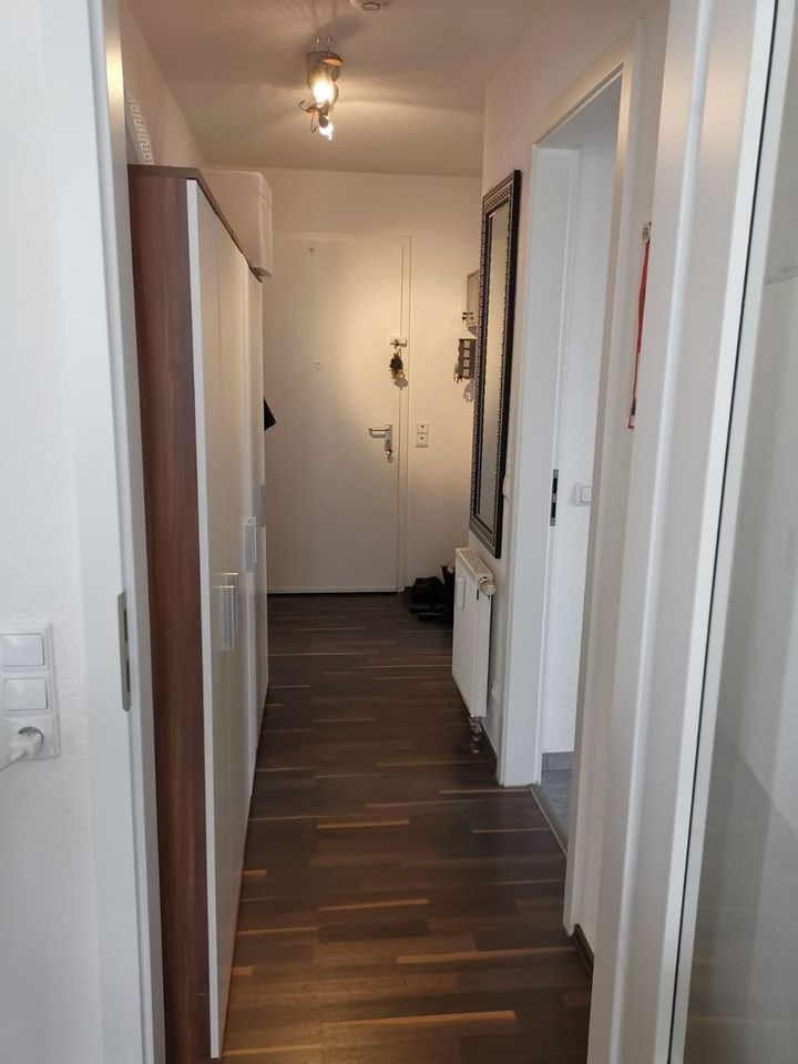 AM RÖMISCHEN HOF  Stilvolle, gepflegte 3-Raum-Maisonette-Wohnung in Bad Homburg