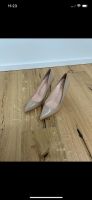 Pumps NEU in beige und roter Sohle Bayern - Ingolstadt Vorschau