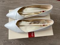 Högl Perlweiße Leder  Ballerinas / Brautschuh Größe 41 Altona - Hamburg Altona-Nord Vorschau