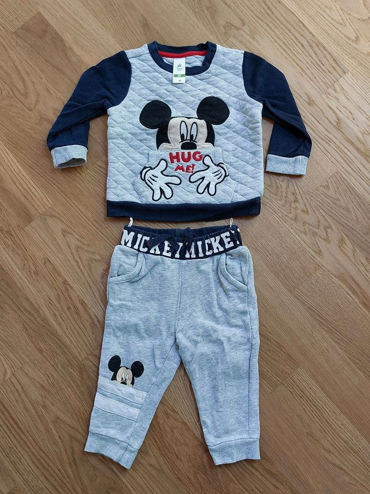 Pulli und Hose Mickey Mouse Gr. 80 in Hamburg