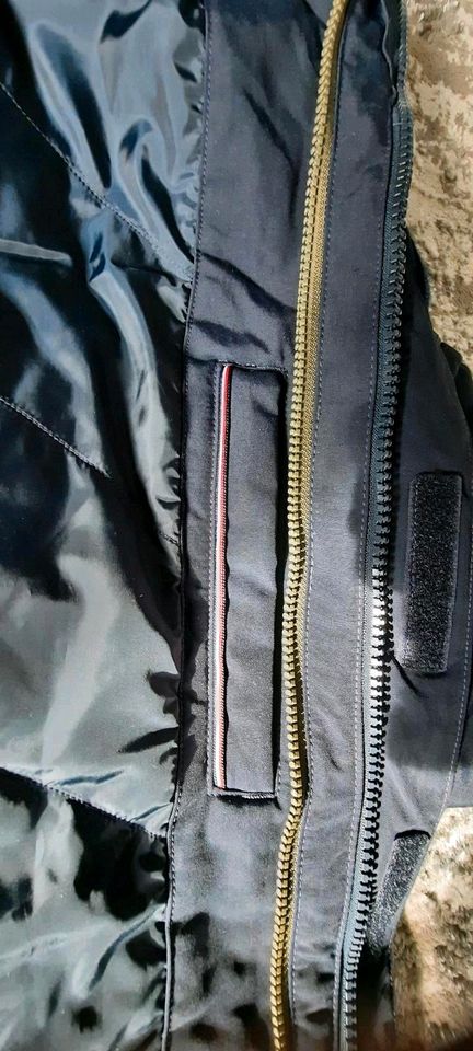 Tommy Hilfiger Jacke NEU in Auerbach