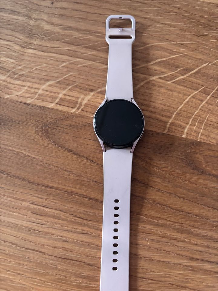 Samsung Galaxy A52 Galaxy Watch 4 in Zehbitz