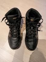 Adidas Turnschuhe 40 Hessen - Weimar (Lahn) Vorschau