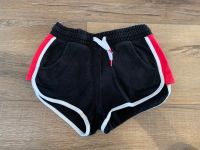 H&M sweat Shorts, 134, schwarz-rot Bayern - Bad Kötzting Vorschau
