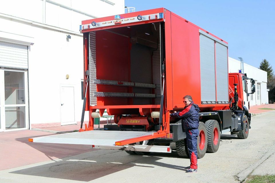 Abrollcontainer für Feuerwehr diverse Ausführungen in Halberstadt