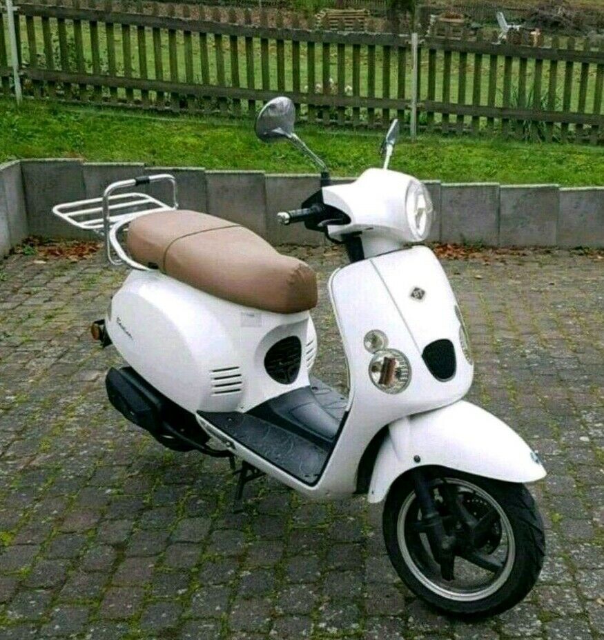 Retro Roller im Vespa Style Baotian Victoria / Classico 50 in Hessen -  Nentershausen | Motorroller & Scooter gebraucht | eBay Kleinanzeigen ist  jetzt Kleinanzeigen