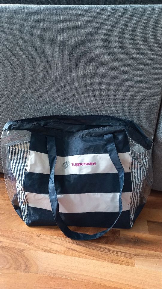 Tupperware Strandtasche Badetasche neu in Schwalbach a. Taunus