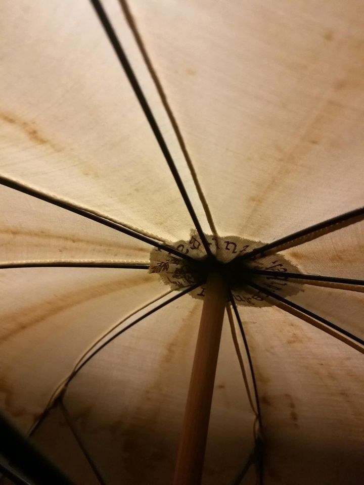 E. Hugendubel Sonnenschirm und ital. Seiden-Regenschirm antik in Stuttgart