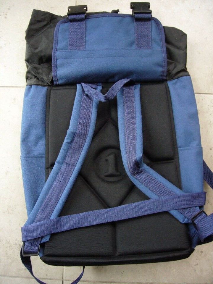 Neuer Rucksack, Blau, erweiterbar, praktische Details, gepolstert in Bammental