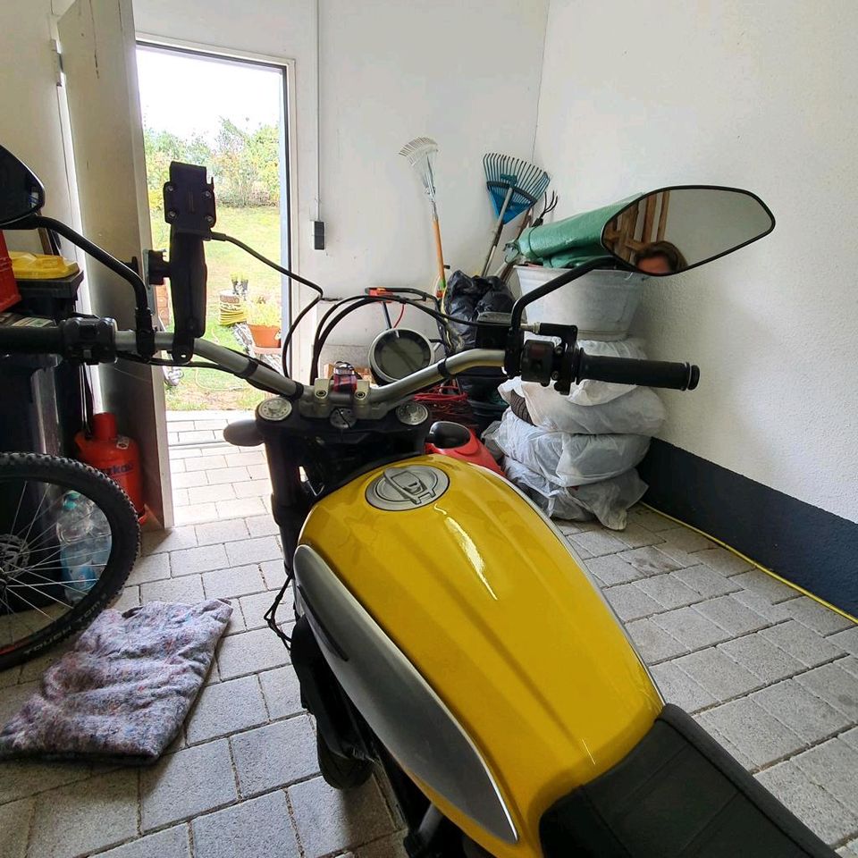 Ducati scrambler icon 800 in Donaueschingen