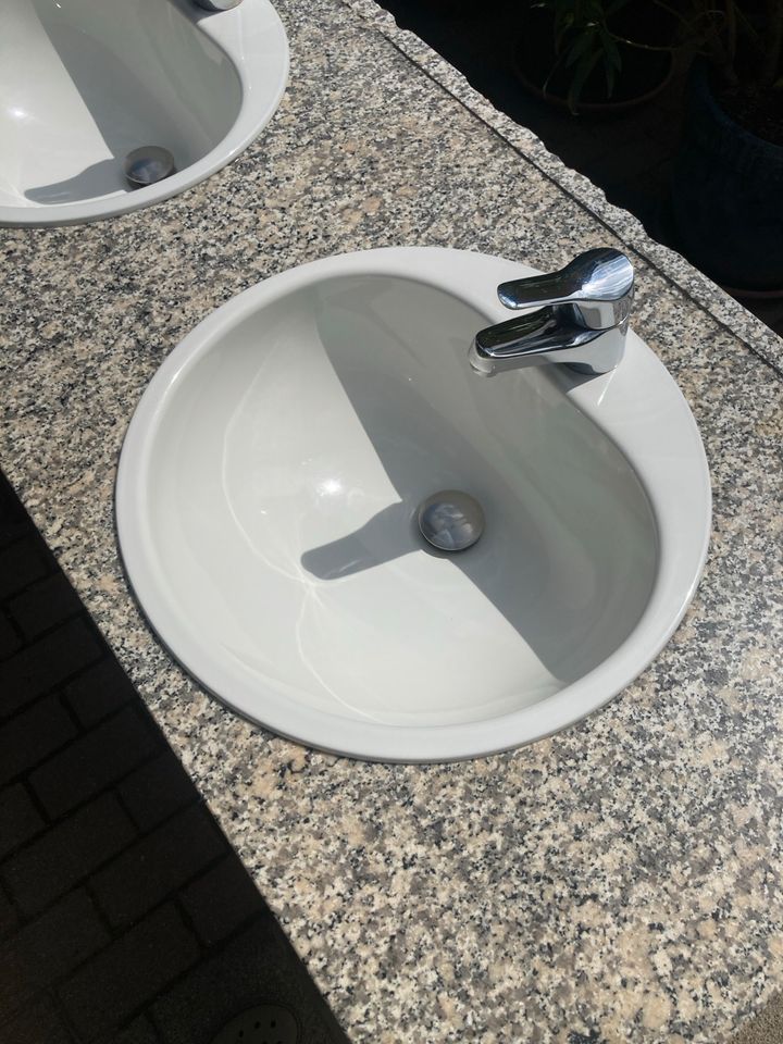 Waschtisch, Granitplatte mit 2 Waschbecken in Renningen