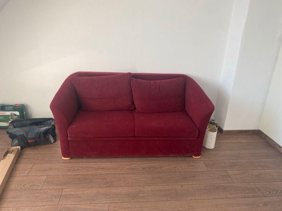 Couch mit Schlaffunktion in Heinsberg