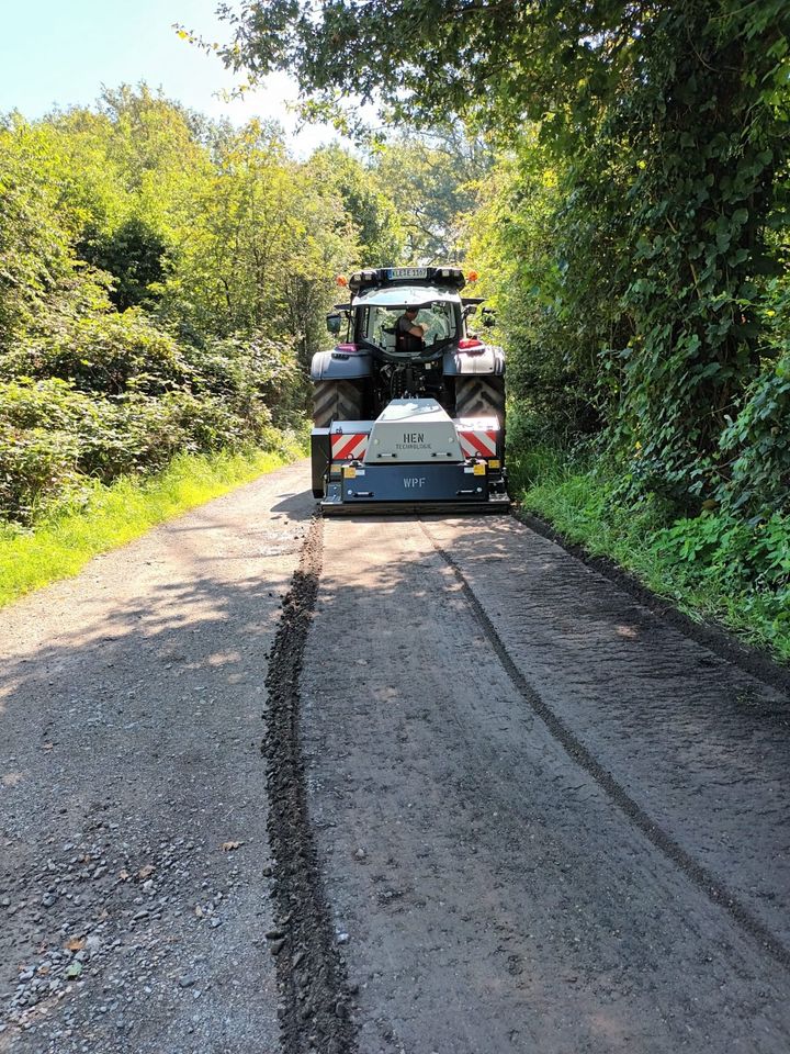 Wegebau, Wege fräsen, Wassergebundene Wege Instandhalten in Kerken