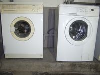 2 Waschmaschinen Privileg und Bosch (Bastler) Nordrhein-Westfalen - Solingen Vorschau