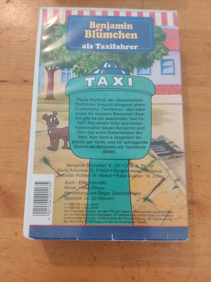 VHS / Benjamin Blümchen als Taxifahrer in Hoya