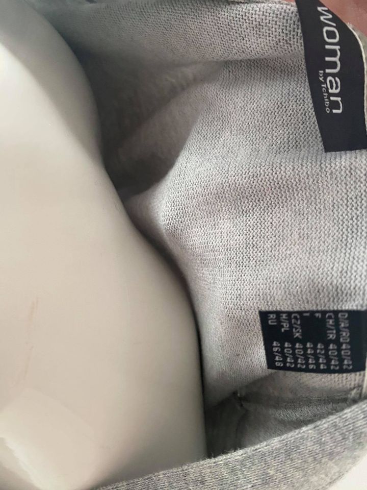 Tchibo 40 - 42 L grau Shirt Pullover Langarm Baumwolle Basic in Bad Salzuflen