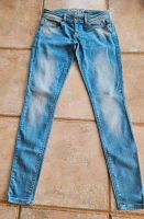 Jeans lang blau dünne Qualität in Gr. 27/30 slim von Only---top Sachsen - Nünchritz Vorschau