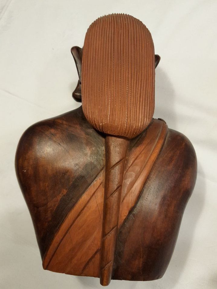 Afrikanische Holzfigur in Gettorf