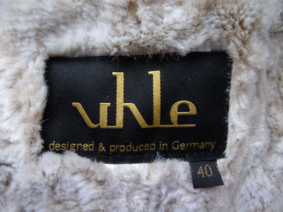 Uhle Webpelzjacke Fake Fur Kunstfell Jacke Pelzjacke chic M L 40 in München