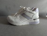 Neue white-lavender Sneaker von Tom Tailor Gr.39 + Originalkarton Hamburg-Mitte - Hamburg Hamm Vorschau