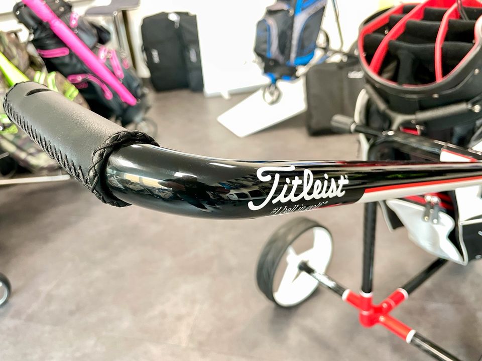 JuCad Golftrolley 3 rädrig Titleist Special Edt. + Bag NEU in Limburg